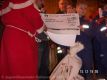 Einer der beiden Schecks vom Weihnachtsmarkt-Veranstalter Jens Ganso und dem Transportunternehmen Hardy. Foto: Jugendfeuerwehr Halberstadt