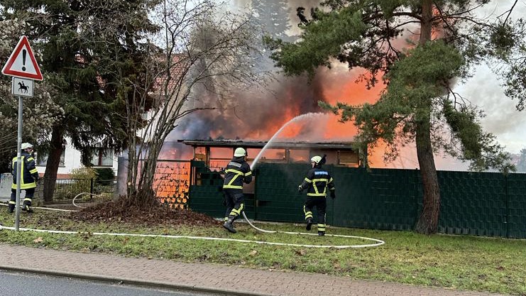 B2 – Garagenbrand – Hans-Neupert-Straße